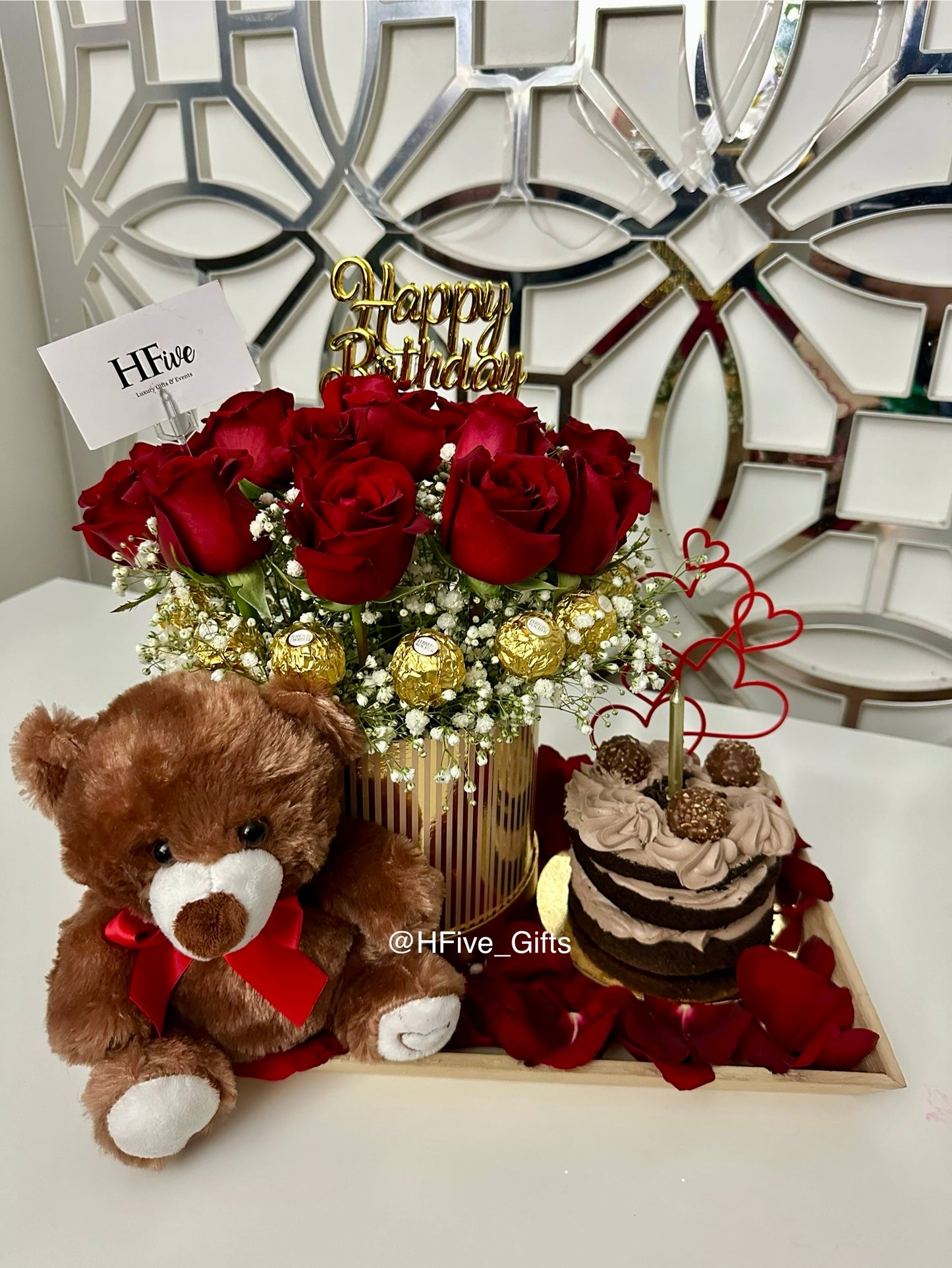 Birthday flower box and cake