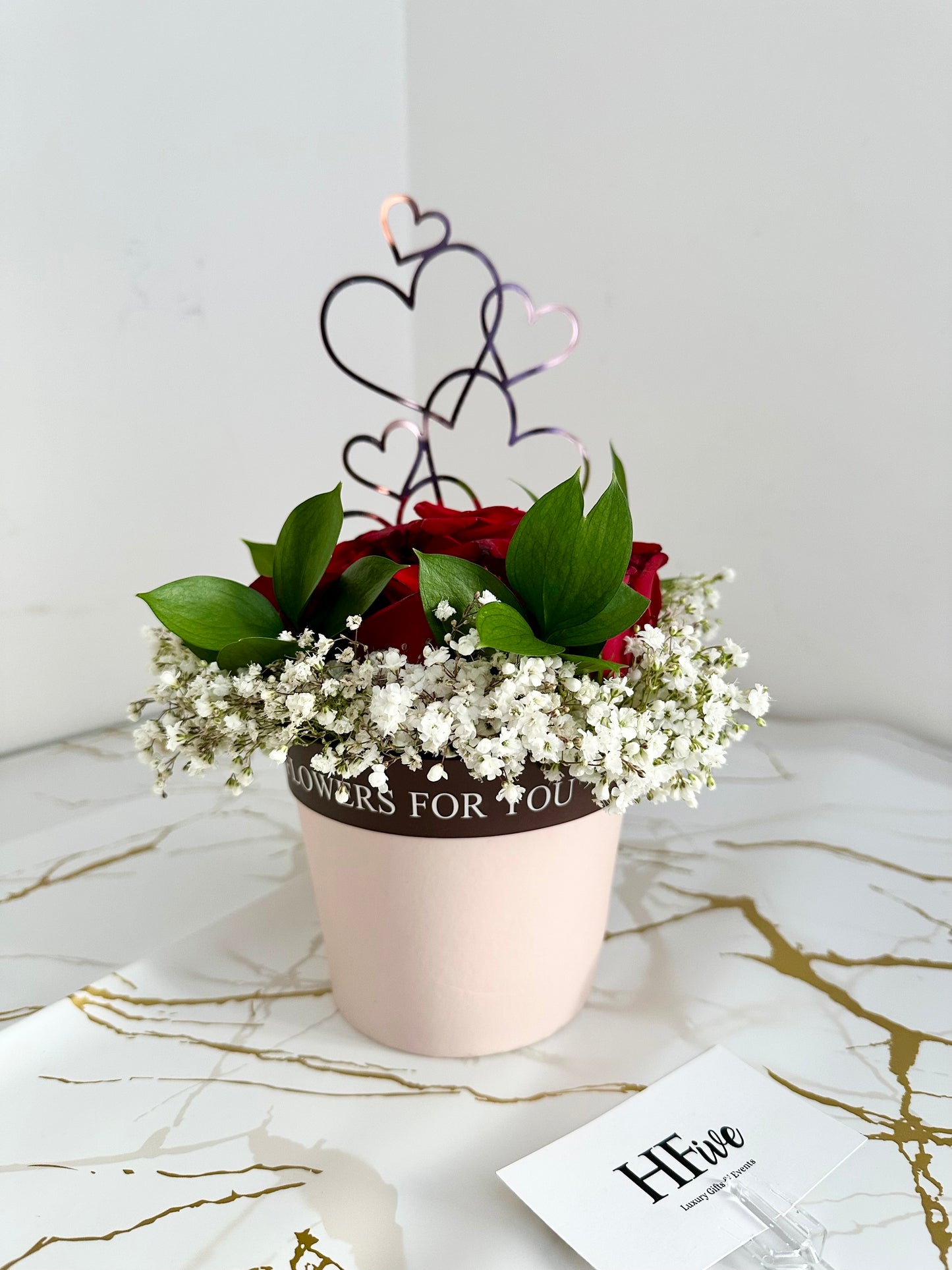 Fresh red roses gift box