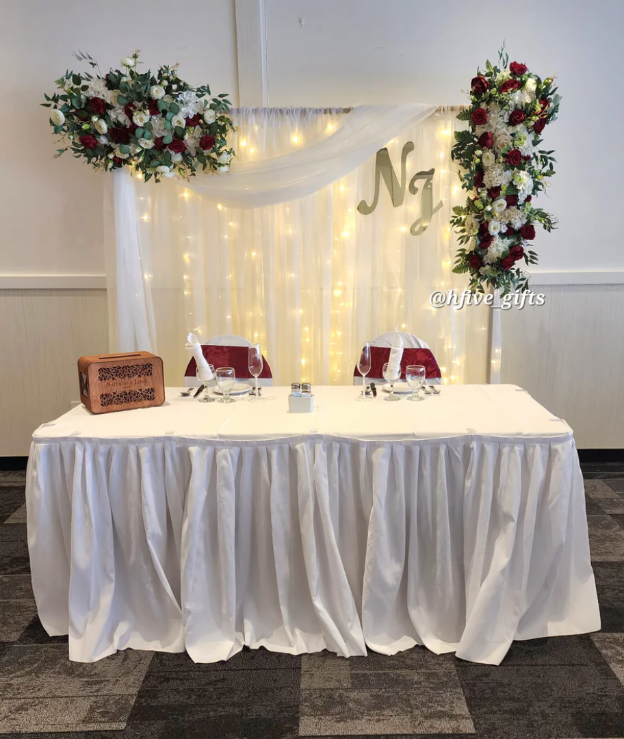 Beautiful wedding reception decor setup. Montreal wedding decorator. Flower arch and Flower wall rental for wedding in Montreal